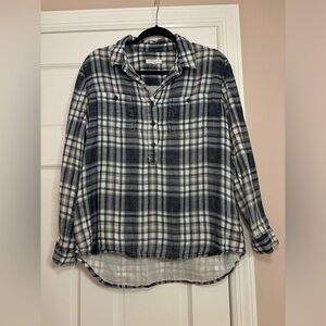 BEACH LUNCH LOUNGE Long Sleeve Button Plaid Top small